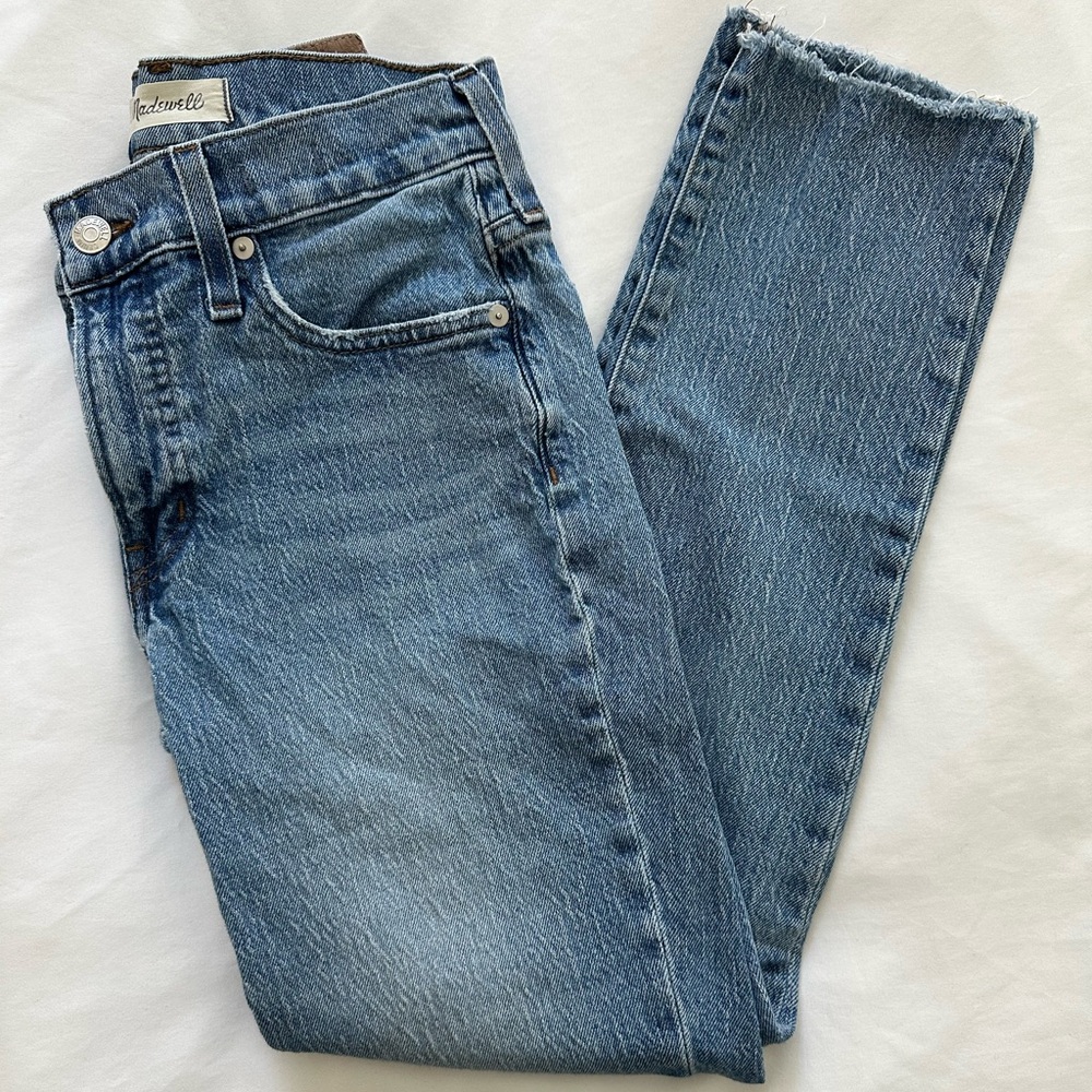 Madewell Blue Straight Jeans for Timeless Comfort